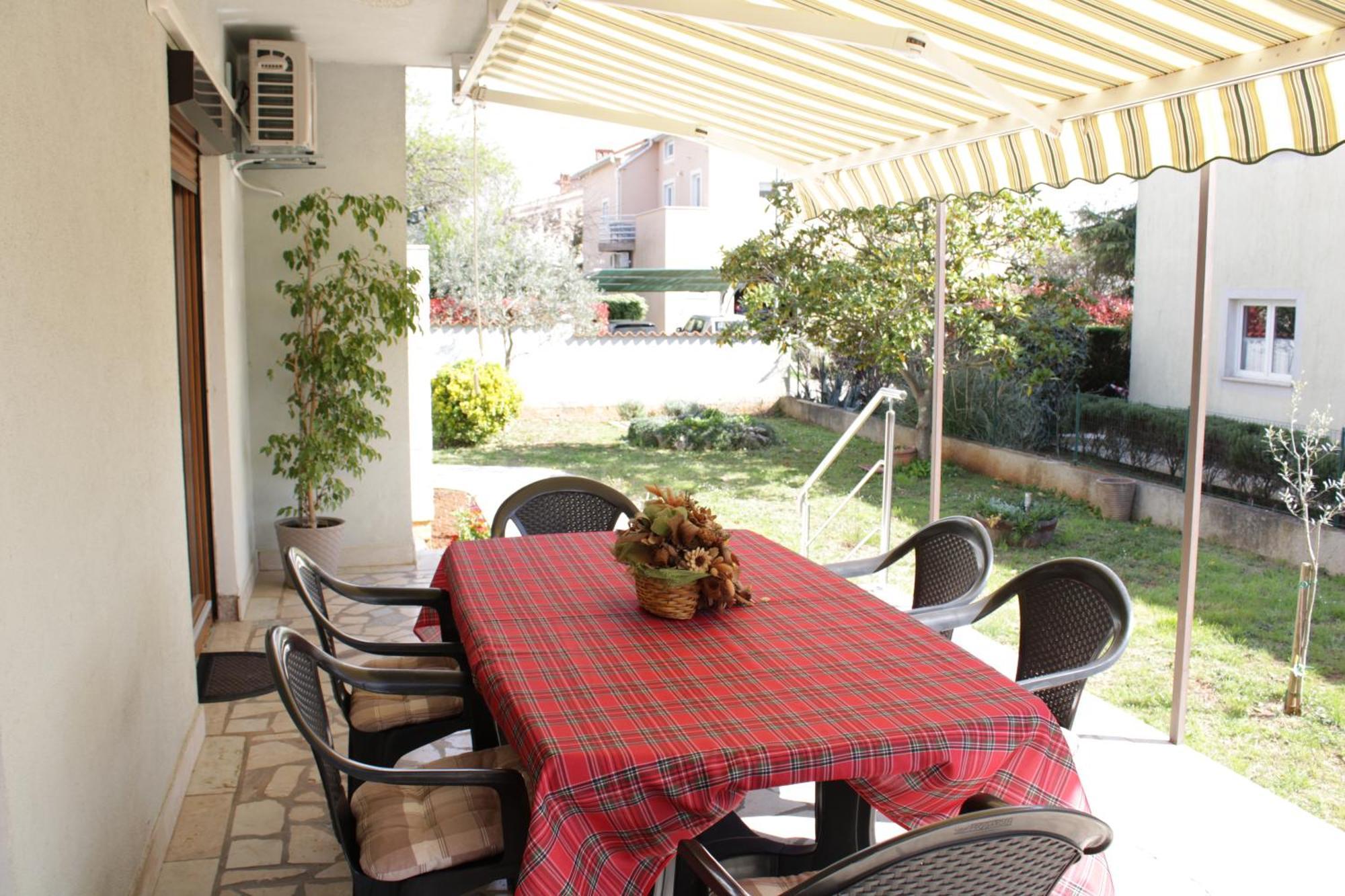 Paganor Apartment *