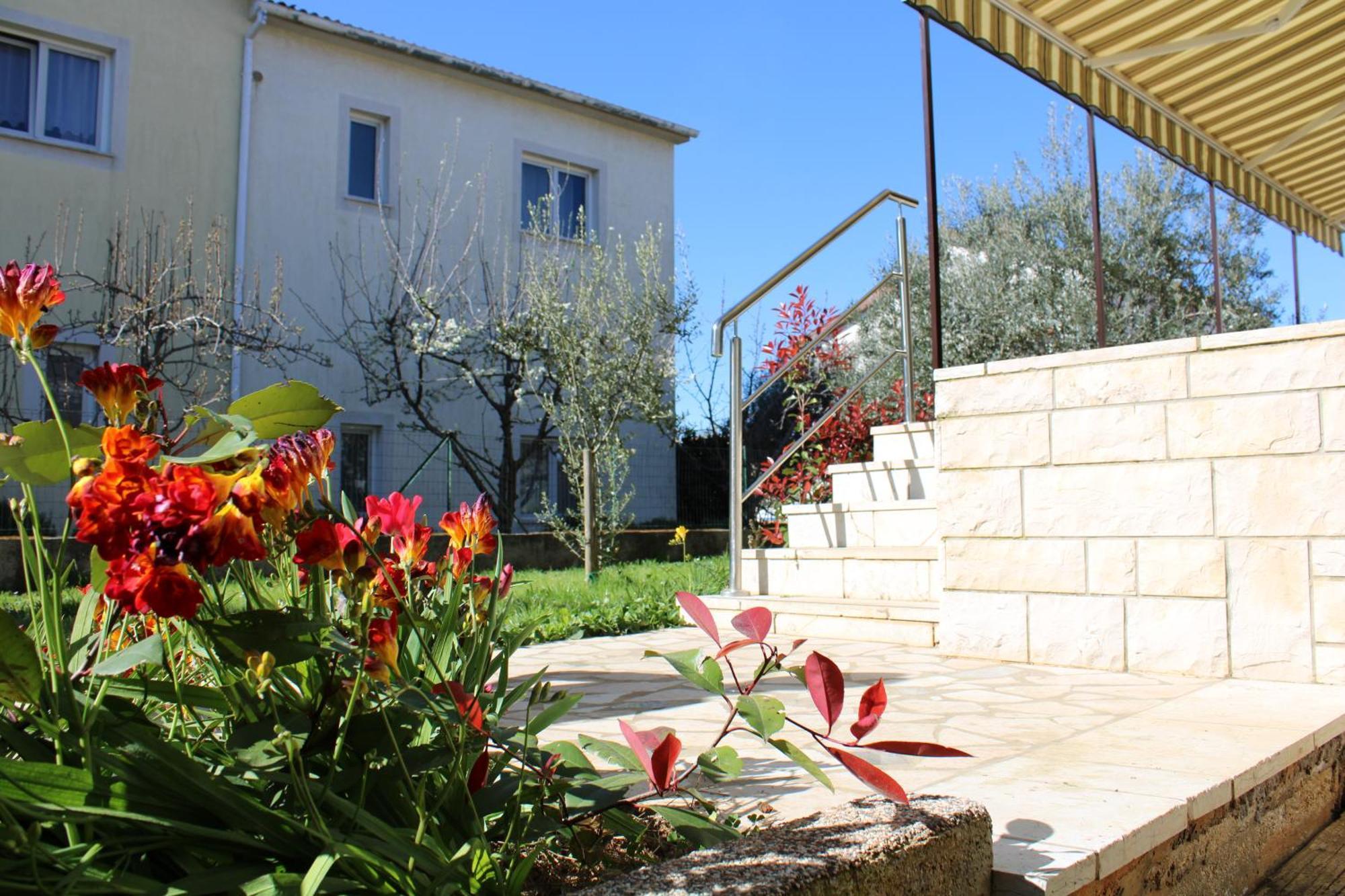 Paganor Apartment *